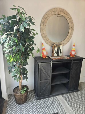 Interior - Your Cozy Studio Retreat in Detroit. (Detroit)