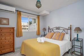 2 Schlafzimmer, Bügeleisen/Bügelbrett, Reisekinderbett, kostenloses WLAN