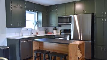 Microwave, oven, stovetop, dishwasher