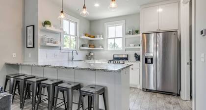 Shore Enough | Carlton Landing Lakeview, Up to 18