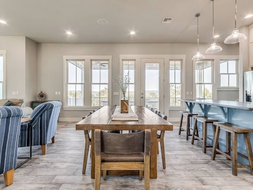 Shore Enough | Carlton Landing Lakeview, Up to 18