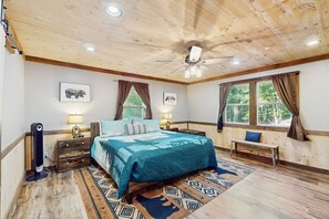 5 室のベッドルーム、アイロン / アイロン台、インターネット、ベッドシーツ