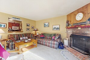 TV, fireplace, DVD player