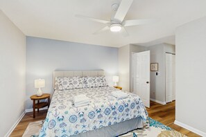 1 多间卧室、熨斗/熨衣板、上网接入、床单