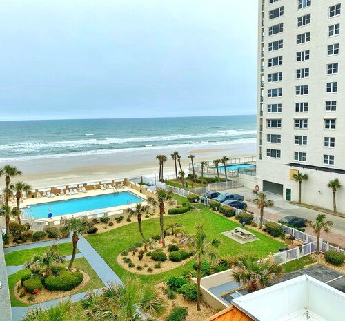 20% OFF!! - NEW Gorgeous Resort Getaway W/Balcony-Ocean View!