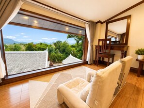 Premium bedding, memory foam beds, in-room safe, desk - Villa Khili Phousi (Luang Prabang)