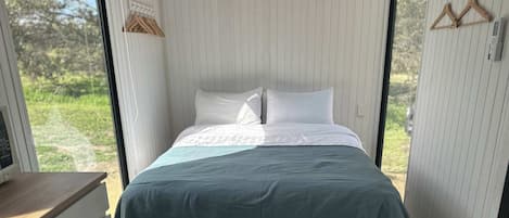 1 habitación y ropa de cama