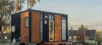 D&L Cottage by Tiny Away
