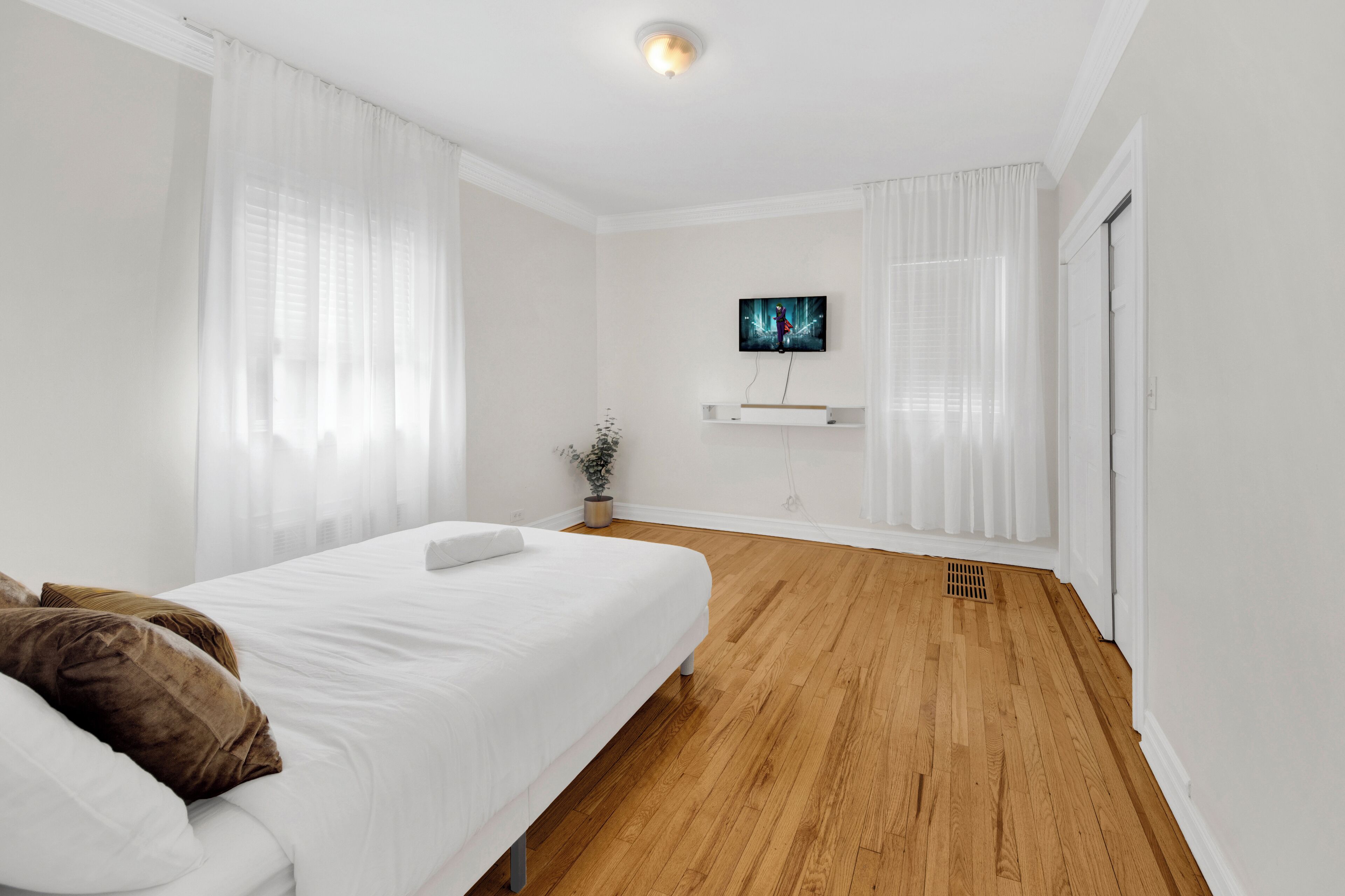 3 chambres, fer et planche à repasser, Wi-Fi gratuit, draps fournis