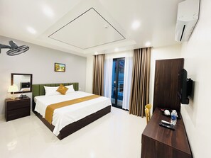 Deluxe-Doppelzimmer, Balkon, Gartenblick | Schallisolierte Zimmer, kostenloses WLAN