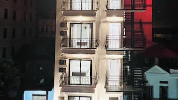 Mặt tiền nơi lưu trú