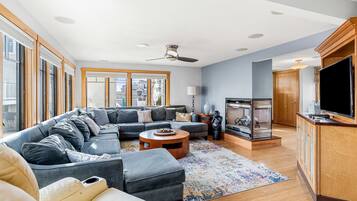 TV, fireplace, offices