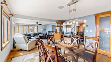 TV, fireplace, offices