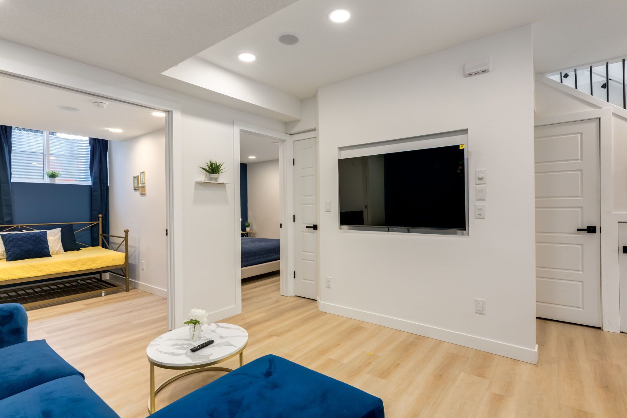 3 chambres, fer et planche à repasser, Wi-Fi, draps fournis