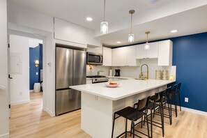 Private kitchen - Spacious Mahogany Retreat | 3 Bedrooms + 2 Baths (Calgary)