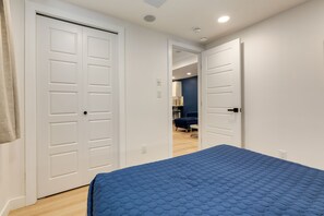 4 habitaciones, tabla de planchar con plancha, wifi y ropa de cama 