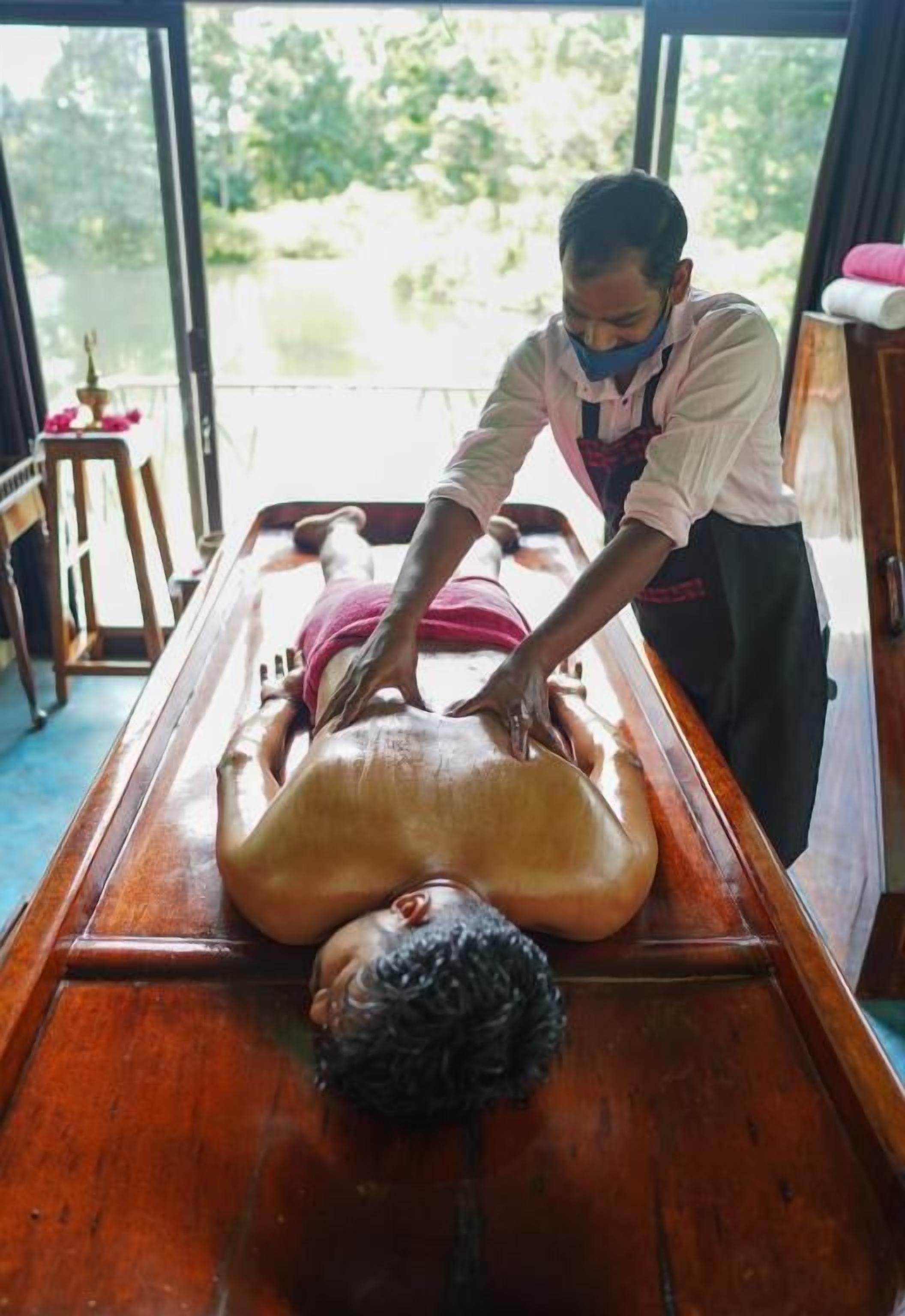 Ayurvedic treatments, 2 treatment rooms