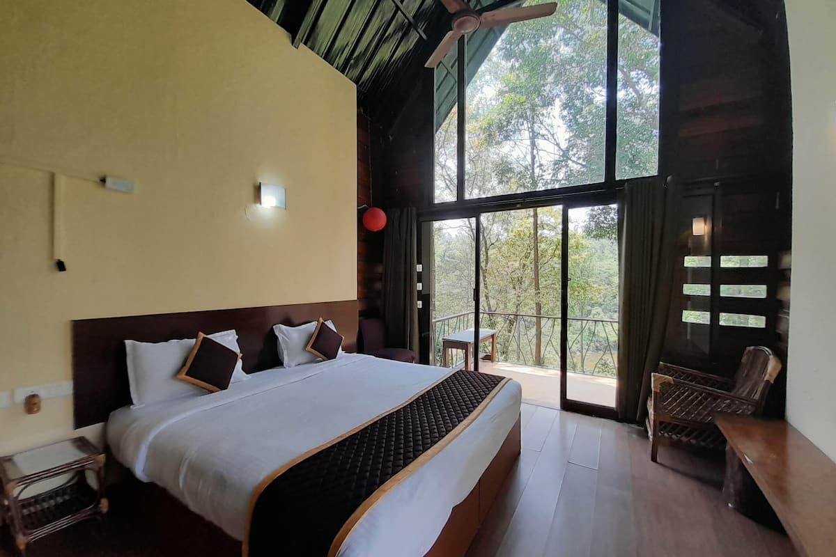 Phòng đôi Deluxe, ban công, quang cảnh vườn