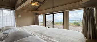 Private Villa with Ocean Views | Churaumi & JUNGLIA | BBQ & Fireworks | Sleeps 9