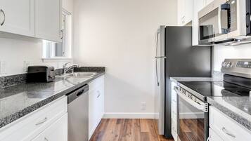 Fridge, microwave, oven, dishwasher