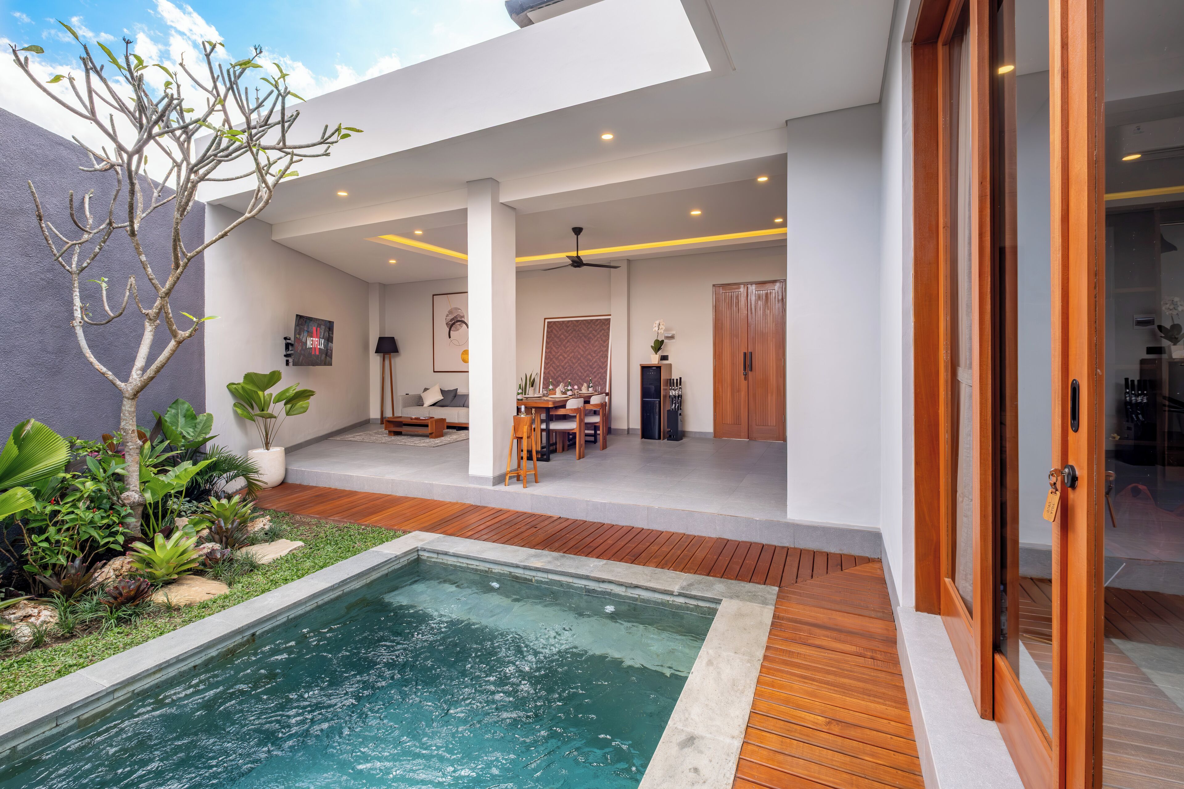 GRAND 1-Bedroom Pool Villa | Oleskelualue | Taulutelevisio, Netflix, suoratoistopalvelut