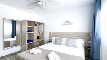 2 slaapkamers, een strijkplank/strijkijzer, internet, beddengoed