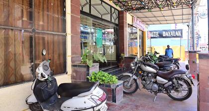 Hotel Dhayalan