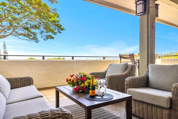 Terrace/patio - NEW KBM Resorts Free CAR Kapalua Golf Villas 1-bedroom Condo With Spacious Lanai and Golf Course Views! Kgv-18t4 (Kapalua)