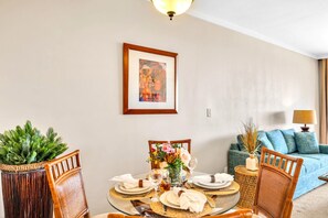 Dining - NEW KBM Resorts Free CAR Kapalua Golf Villas 1-bedroom Condo With Spacious Lanai and Golf Course Views! Kgv-18t4 (Kapalua)