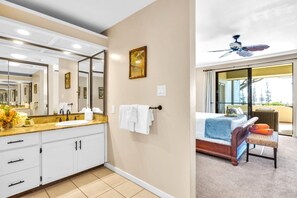 Condo (1 Bedroom) | Bathroom | Shower, designer toiletries