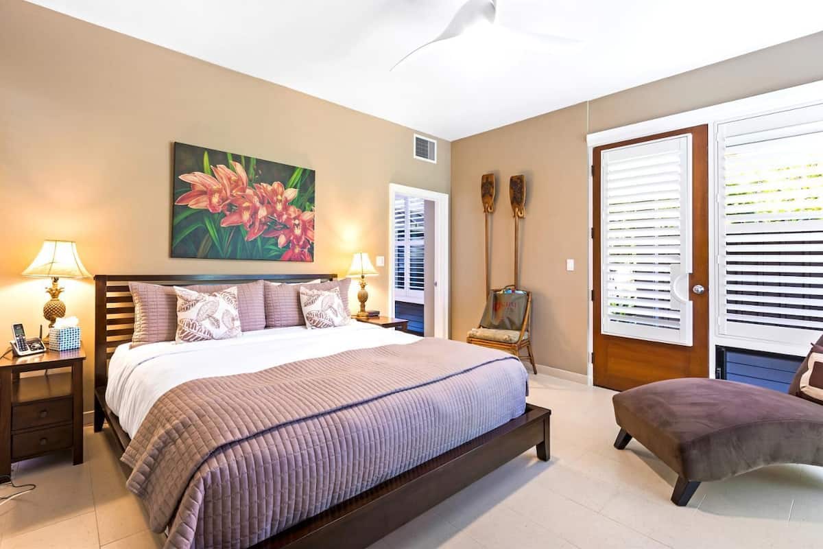 Condo (1 Bedroom) | 1 bedroom, laptop workspace, iron/ironing board, bed sheets