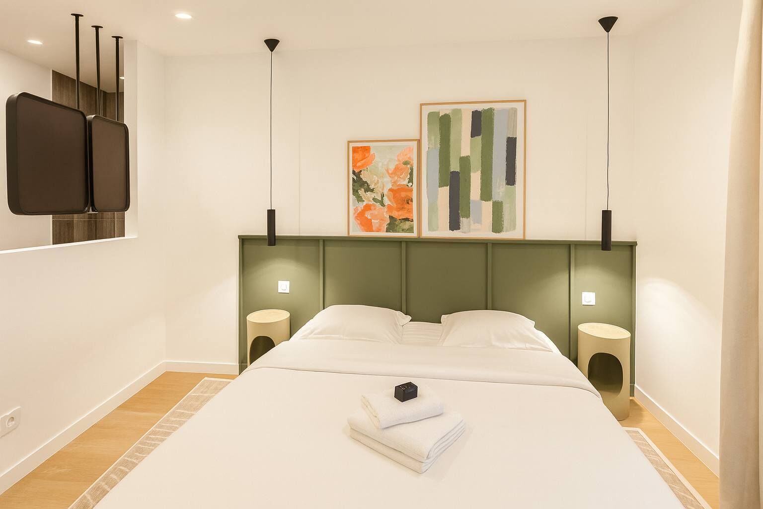 2 chambres, fer et planche à repasser, Wi-Fi, draps fournis