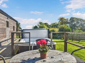 Terrace/patio - 2 bedroom accommodation in Ribble Valley-Forest of Bowland (Ribble Valley-Forest of Bowland)