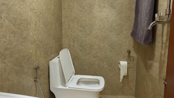 Shower, free toiletries, hair dryer, towels