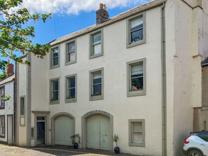 Exterior - 4 bedroom accommodation in Berwick-upon-Tweed (Berwick-upon-Tweed)