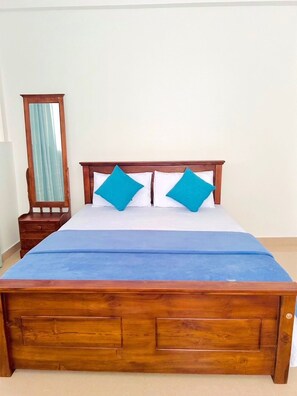 豪華雙人房, 私人浴室 | 書桌