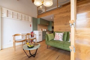 TV - Heritage Loft – in the Cradle of Portugal (Guimarães)