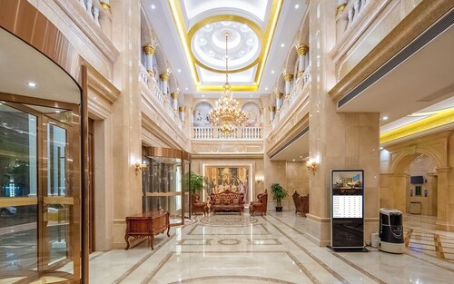 Vienna International Hotel 