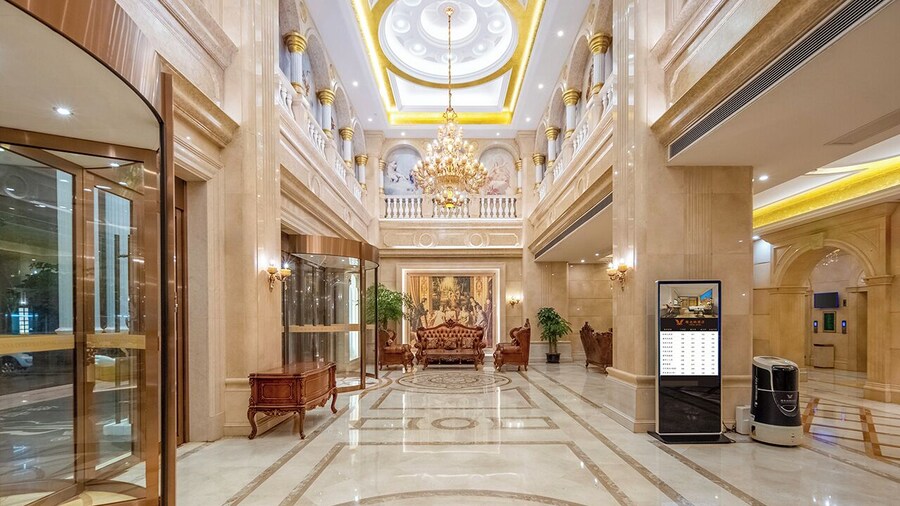 Vienna International Hotel