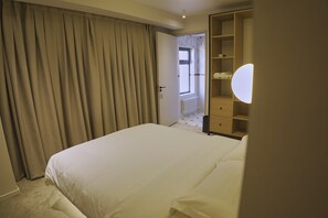 مكواة/لوح كي وواي فاي مجانًا