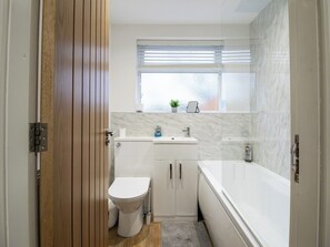 Shower - Central Oswestry 2 Bedroom House (Shropshire)