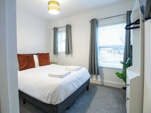 2 chambres, fer et planche à repasser, Wi-Fi gratuit