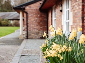 تفاصيل الفندق من الخارج