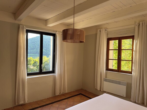 2 chambres, Wi-Fi, literie fournie