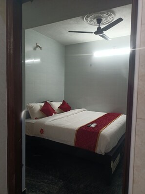 Internet, bed sheets - 2BHK Family Homestay Near Alipiri, Tirupati (Tirupati)