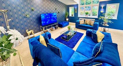 4 Bed Modern Home Near Top Attractions in Usk