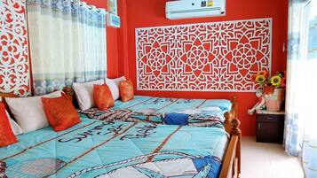 4 bedrooms, internet, bed sheets, wheelchair access