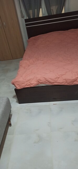 1 bedroom, iron/ironing board, Internet