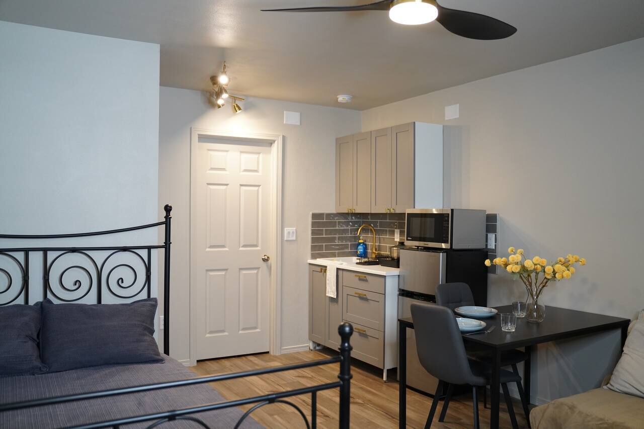 1 多间卧室、熨斗/熨衣板、免费 WiFi、床单