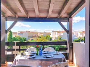 Outdoor dining - Albatros by Interhome (Le Barcarès)